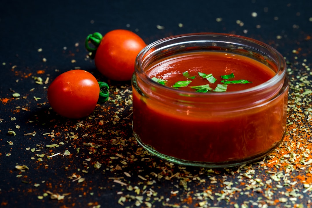 15-Minute Silky Tomato Sauce