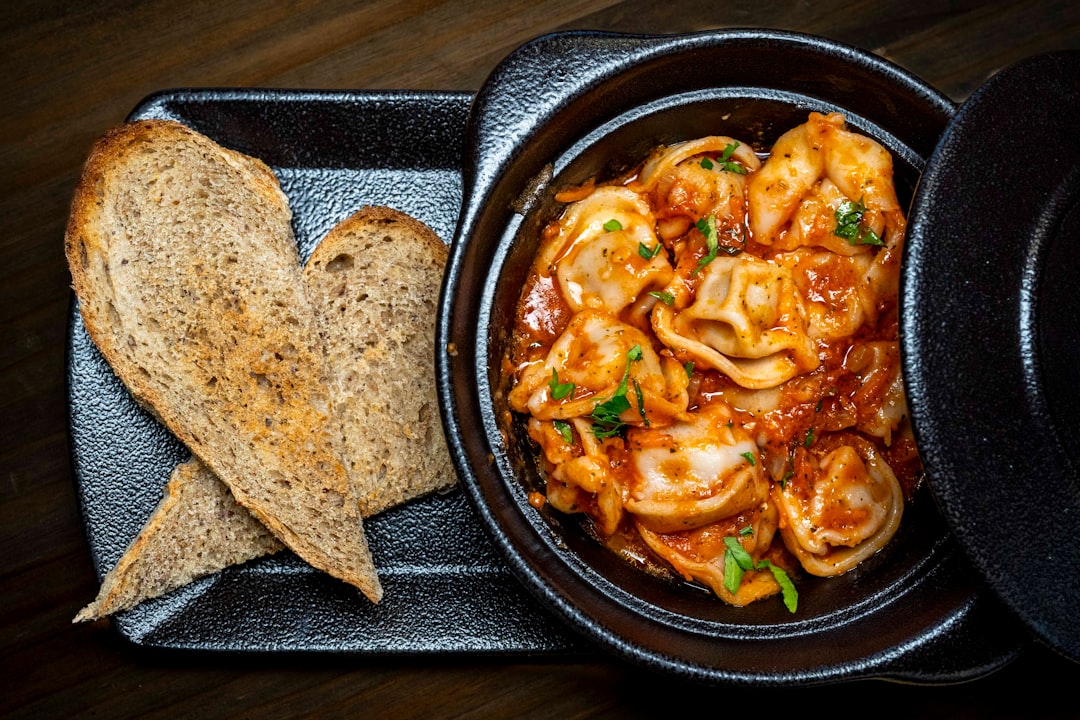 Cheesy Ravioli with Marinara & Toast