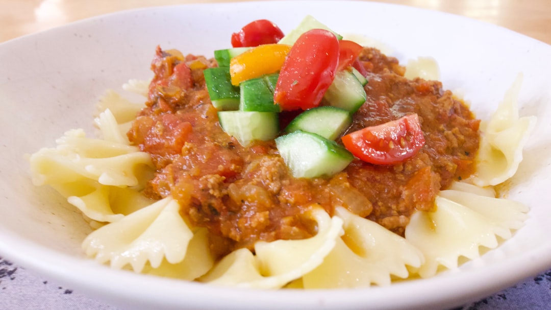 Quick Beef & Rotini with Fresh Veggies