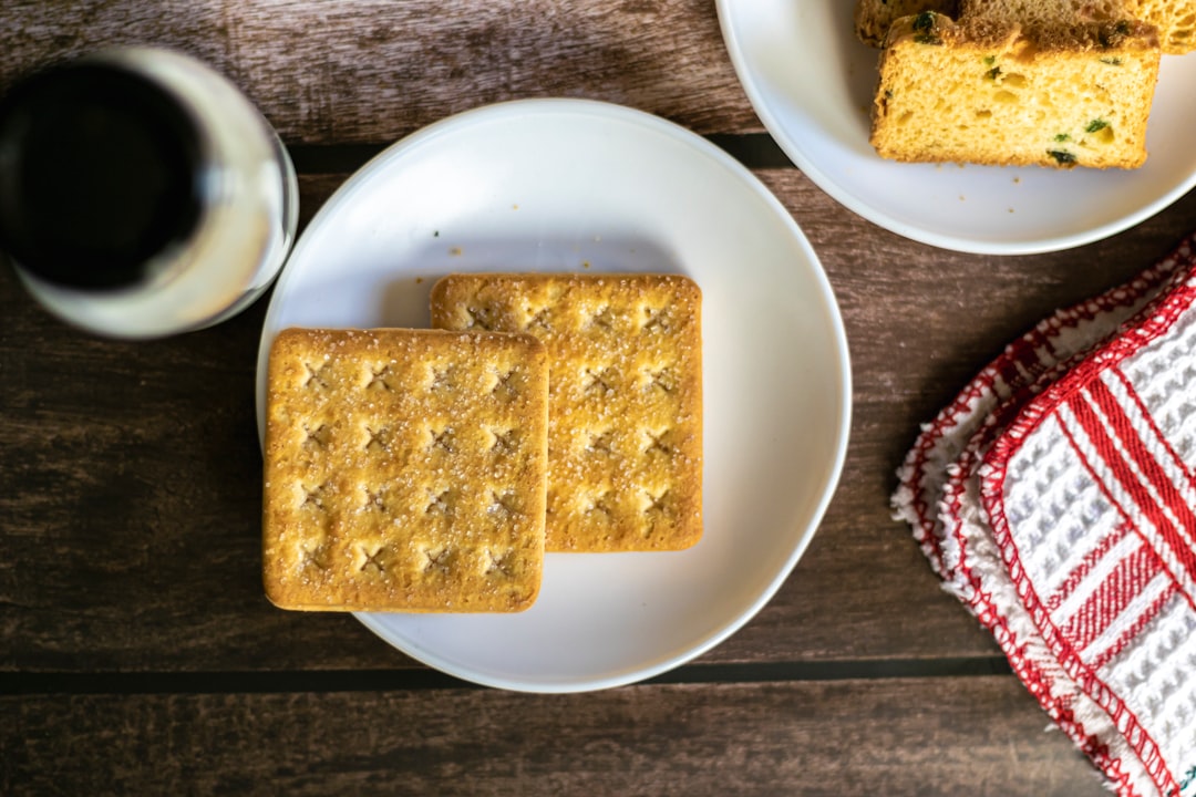 Garlic Butter Crackers