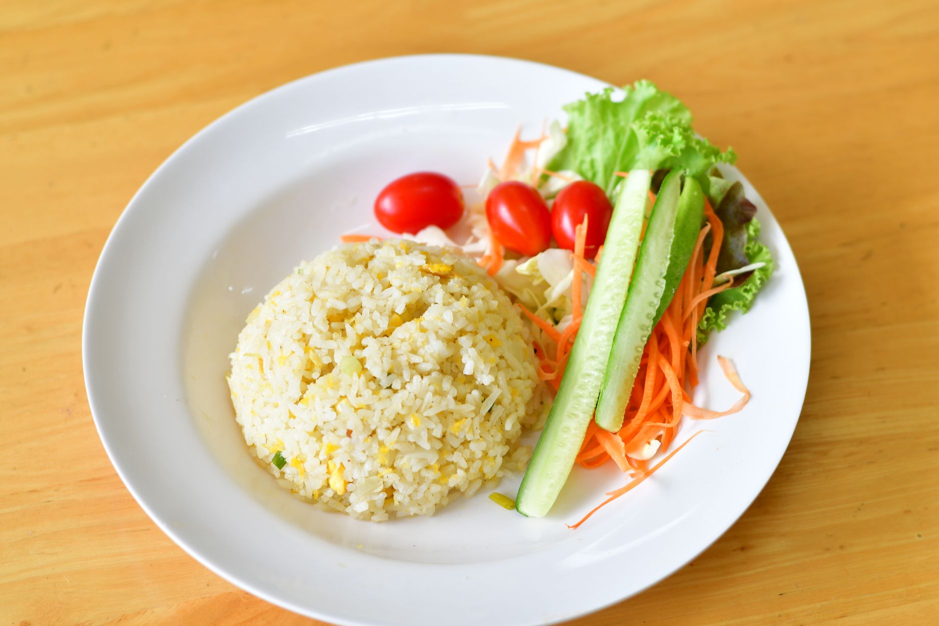 10-Min Egg Fried Rice with Crispy Veg