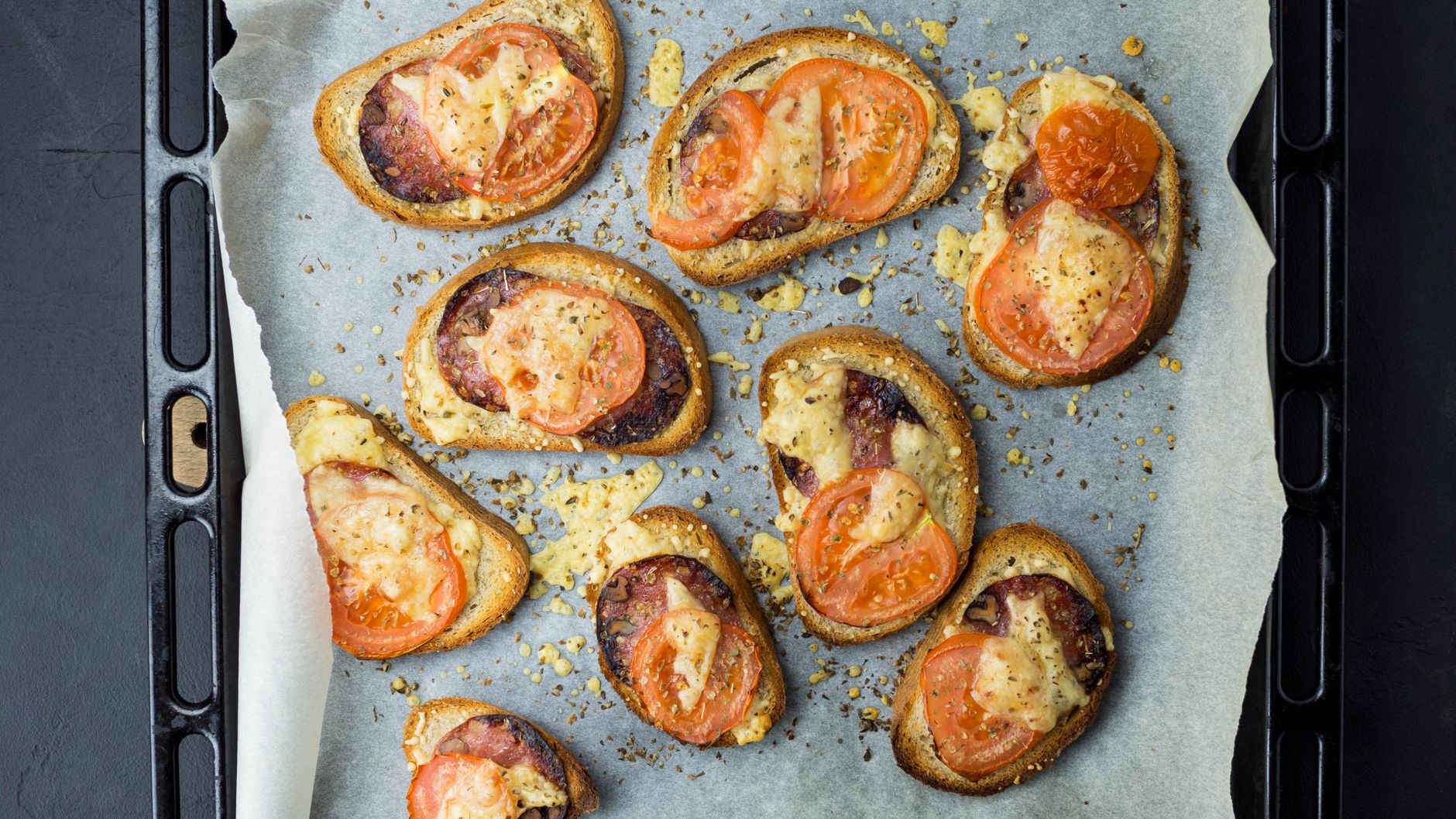 Crispy Cheddar Cheese Toast