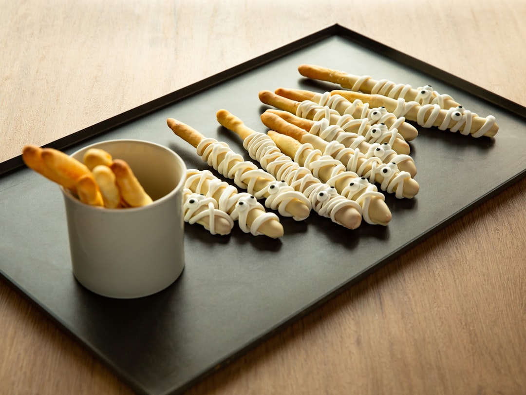 White Chocolate Pretzel Bites