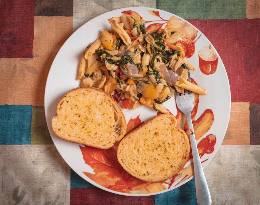 10-Minute Creamy Spinach Pasta