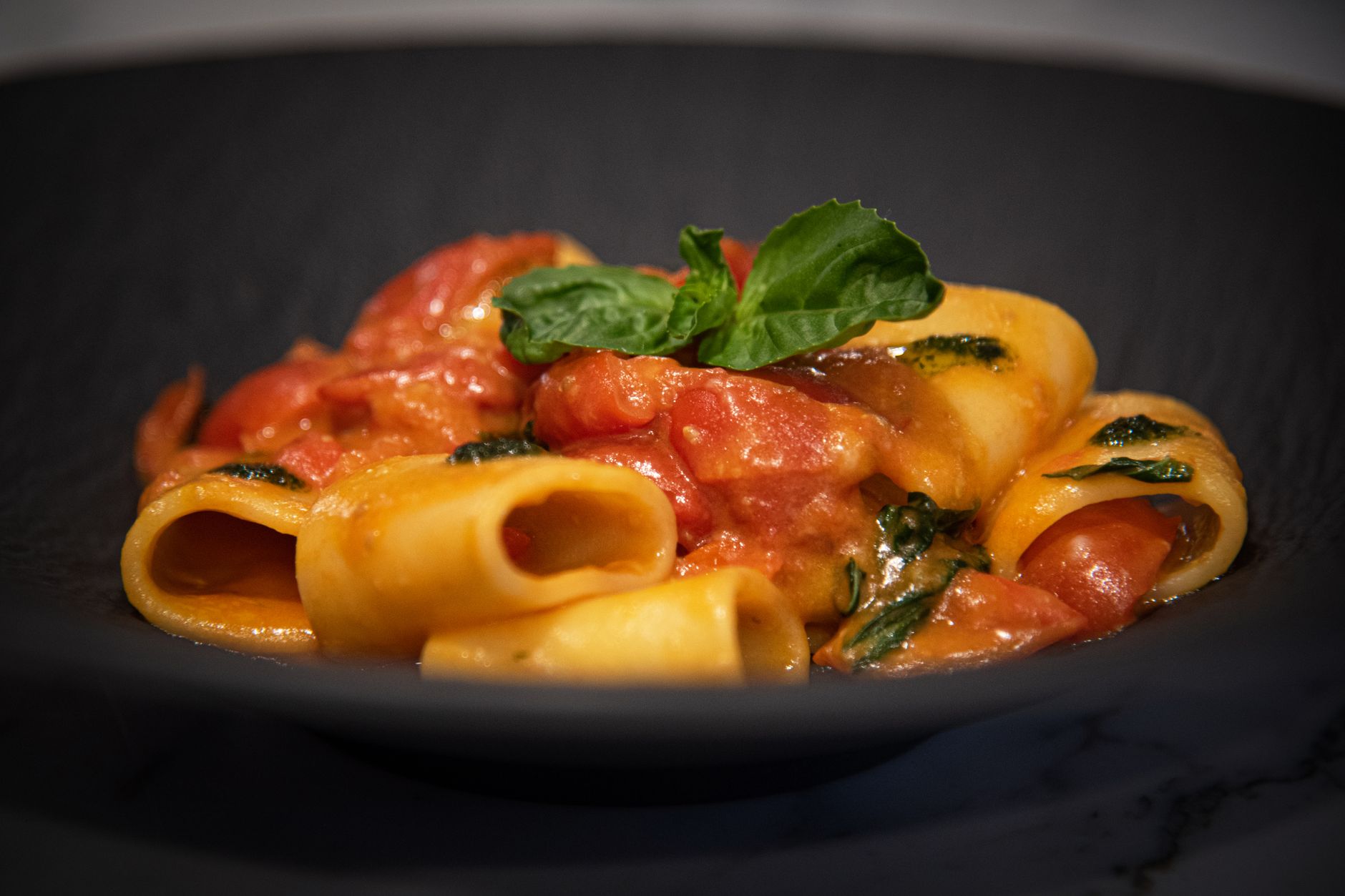 10-Minute Garlic Marinara