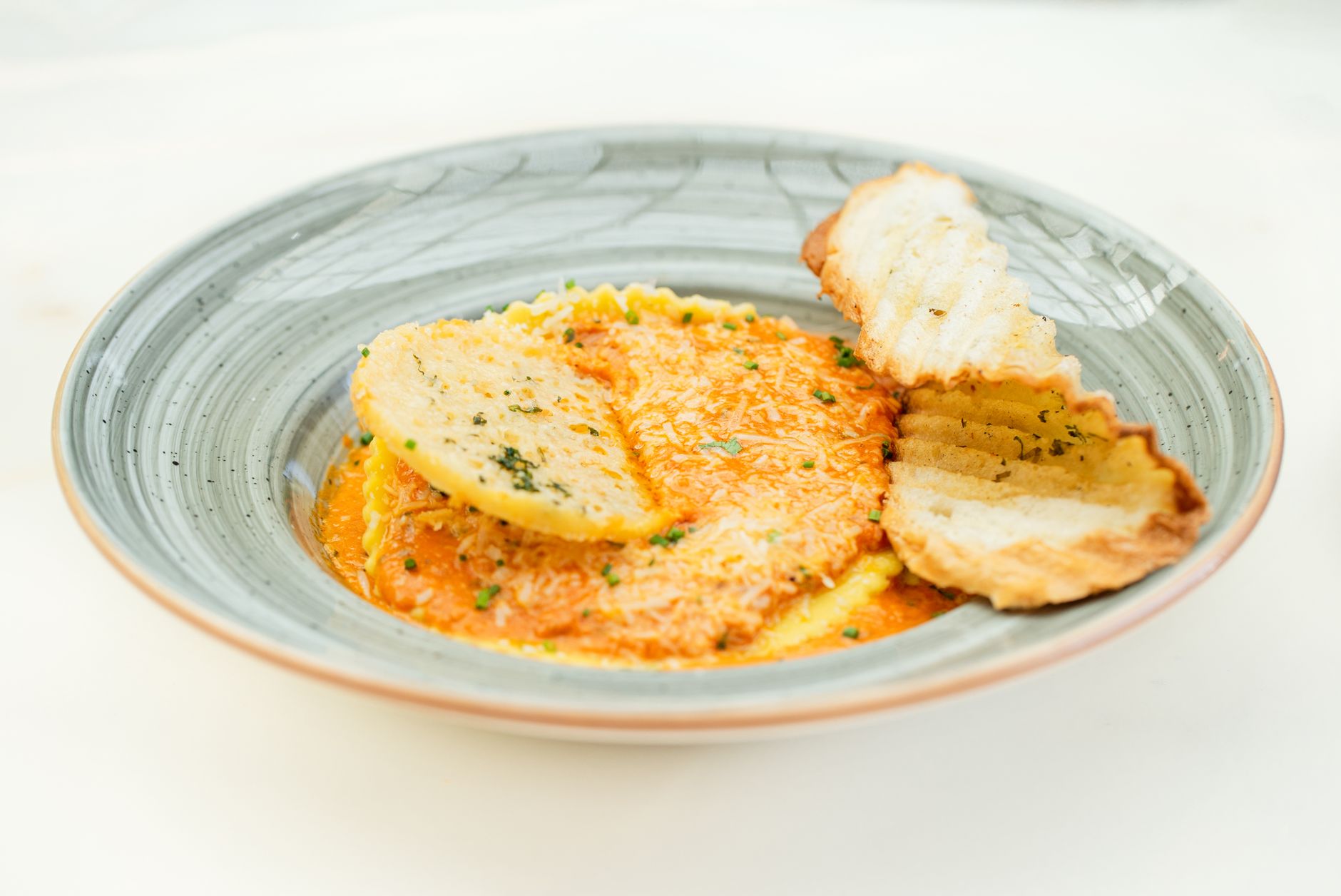 Cheesy Spinach Ravioli Bake