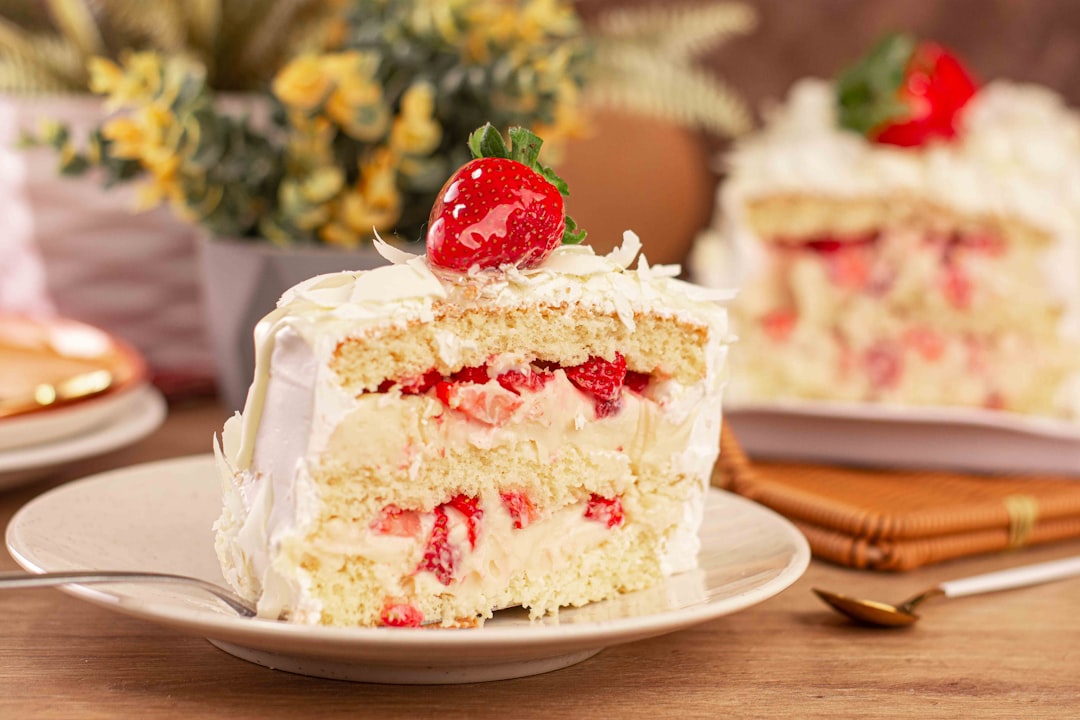 25-Min Strawberry Poke Cake