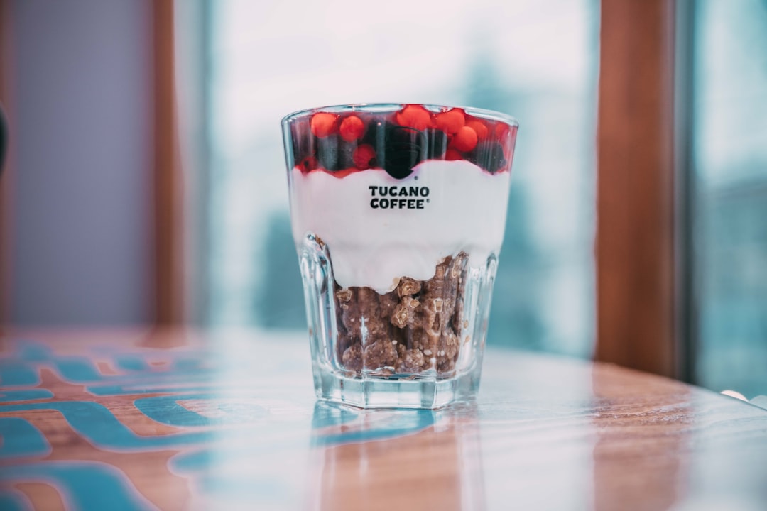 Raspberry Yogurt Parfait