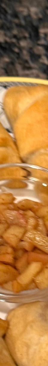 Easy Apple Pie Crescent Pockets