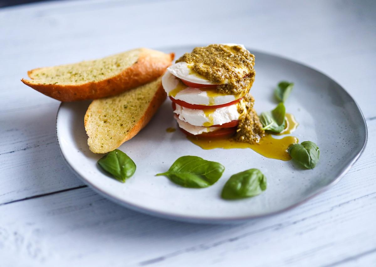 Caprese Salad with Pesto