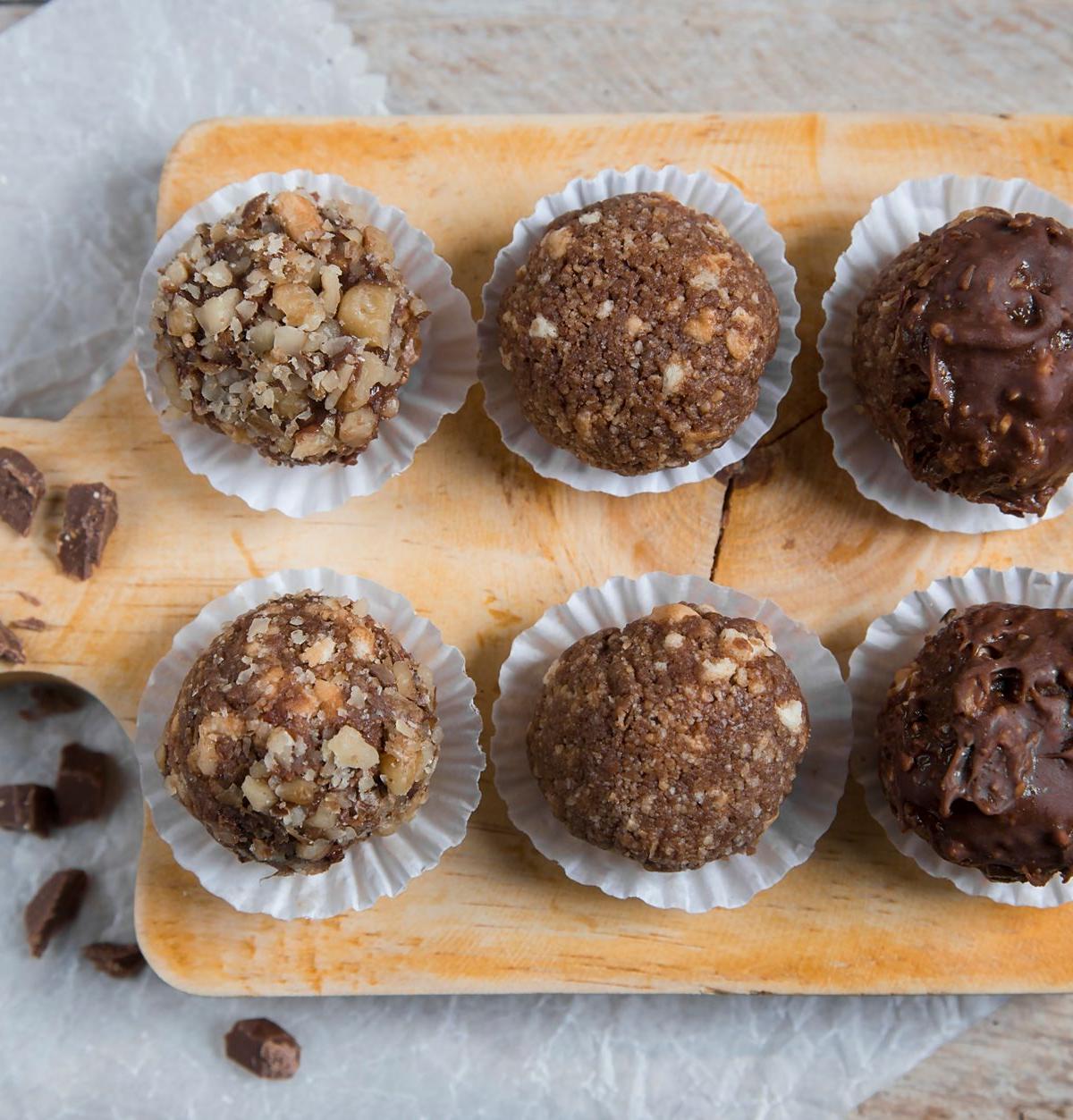 Chocolate Energy Balls