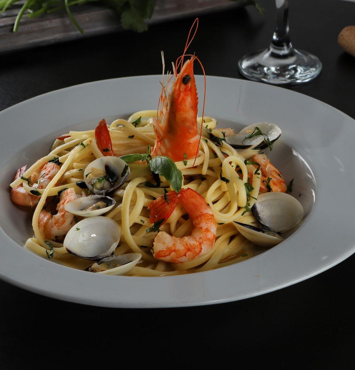 Clam and Shrimp Linguine