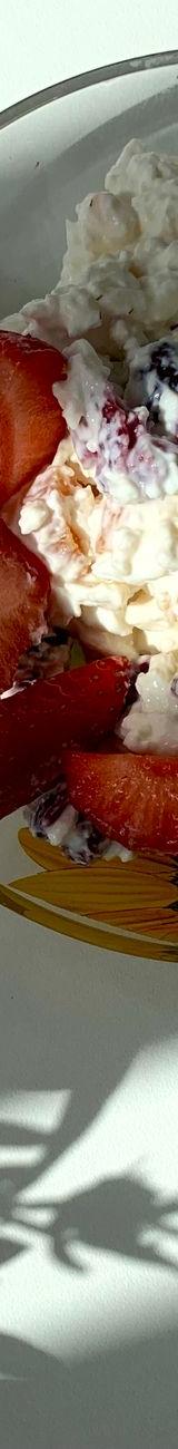 Cottage Cheese Berry Bowl