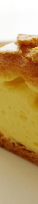 Cream Puff with Crumble Topping
