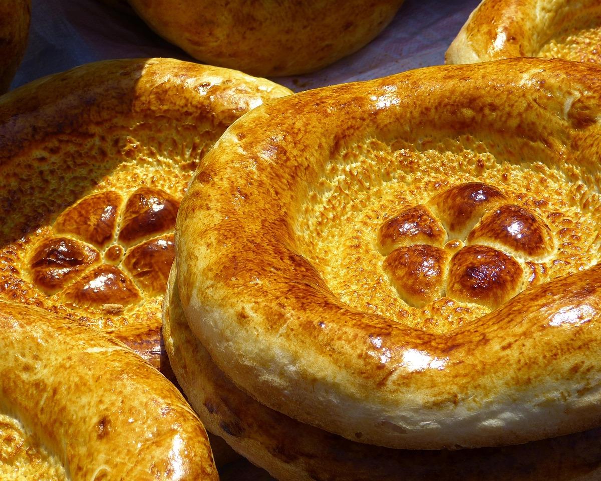 Flower-shaped Cheese Bread