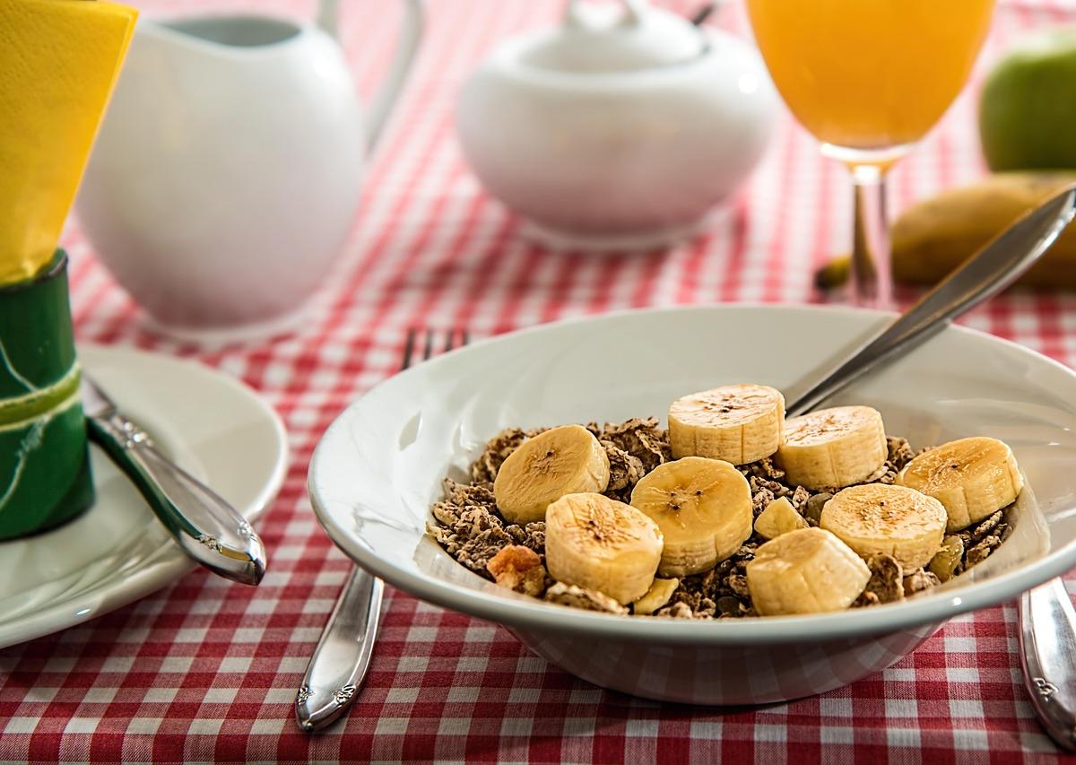 Granola with Bananas
