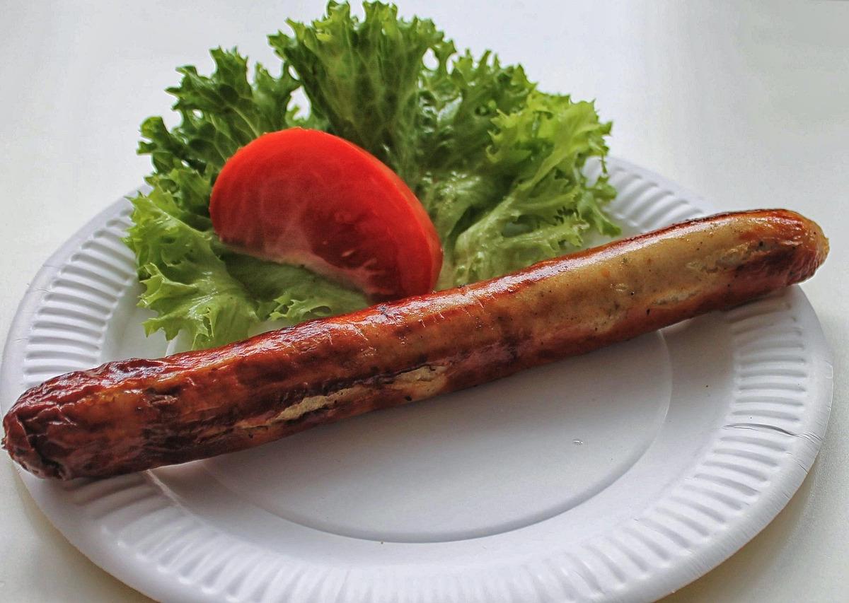 Grilled Sausage with Salad