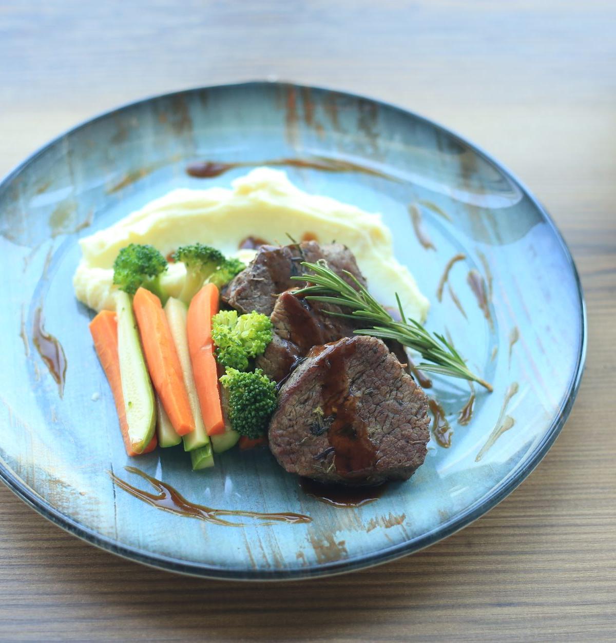 Grilled Steak with Mashed Potatoes and Vegetables