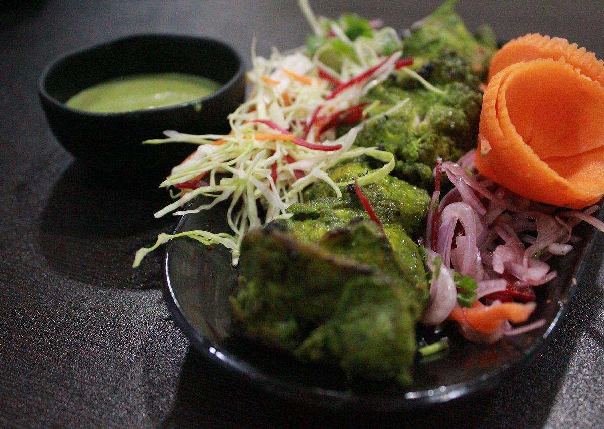 Mexican Street Corn Salad with Avocado and Red Onion