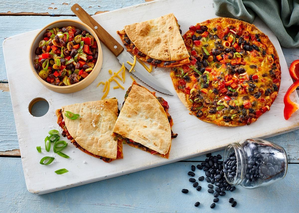 Mexican-style Tortilla Pizza