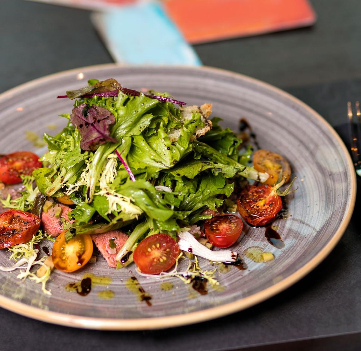 Mixed Green Salad with Cherry Tomatoes