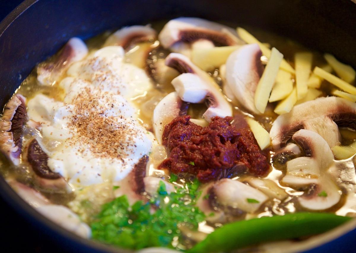 Mushroom Soup with Cottage Cheese and Tomato Paste