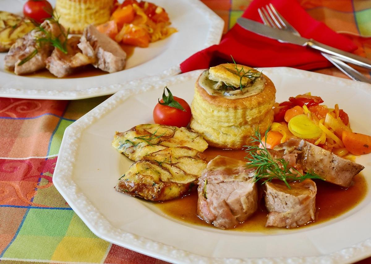 Pork Medallions with Vegetables and Cornbread