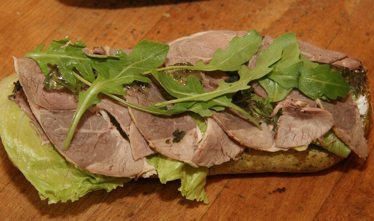 Roast Beef Sandwich with Arugula