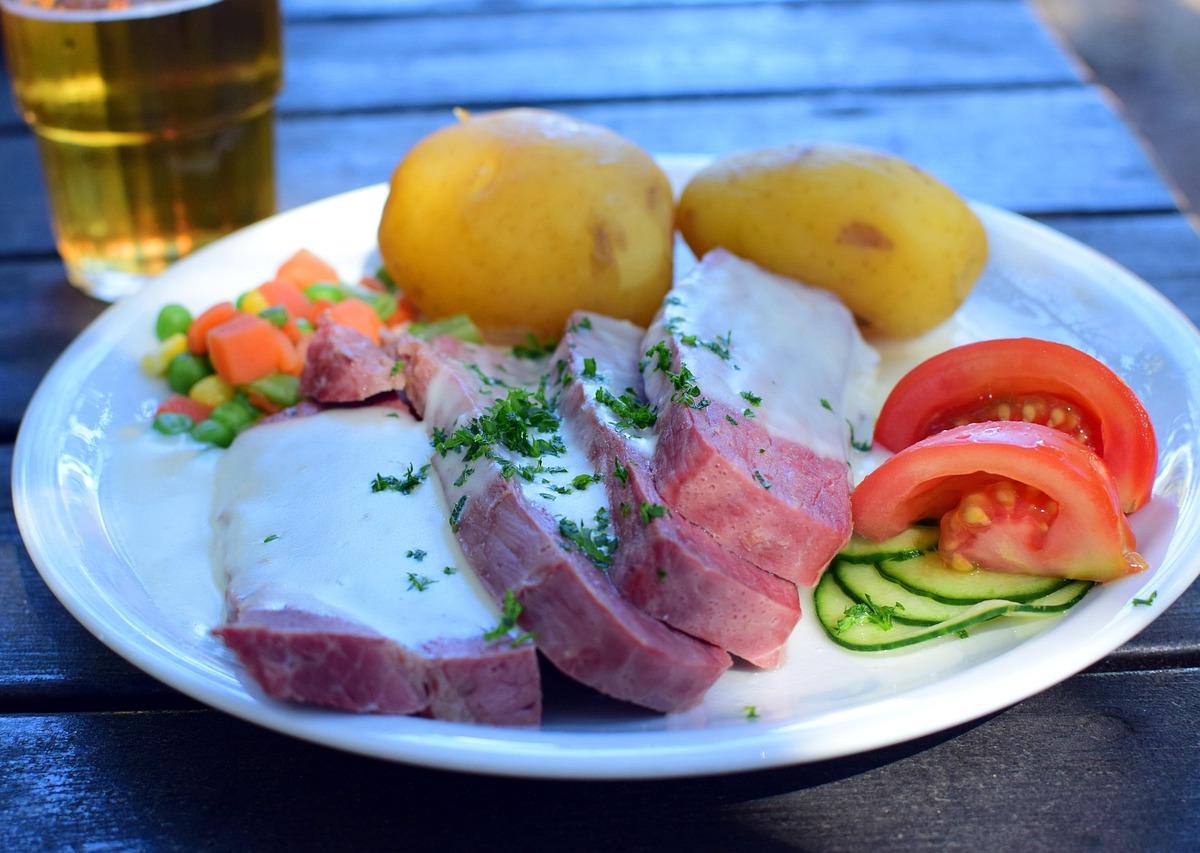 Roast Pork with Potatoes and Vegetables