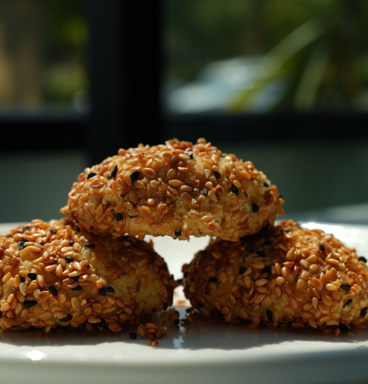 Sesame Seed Cookies