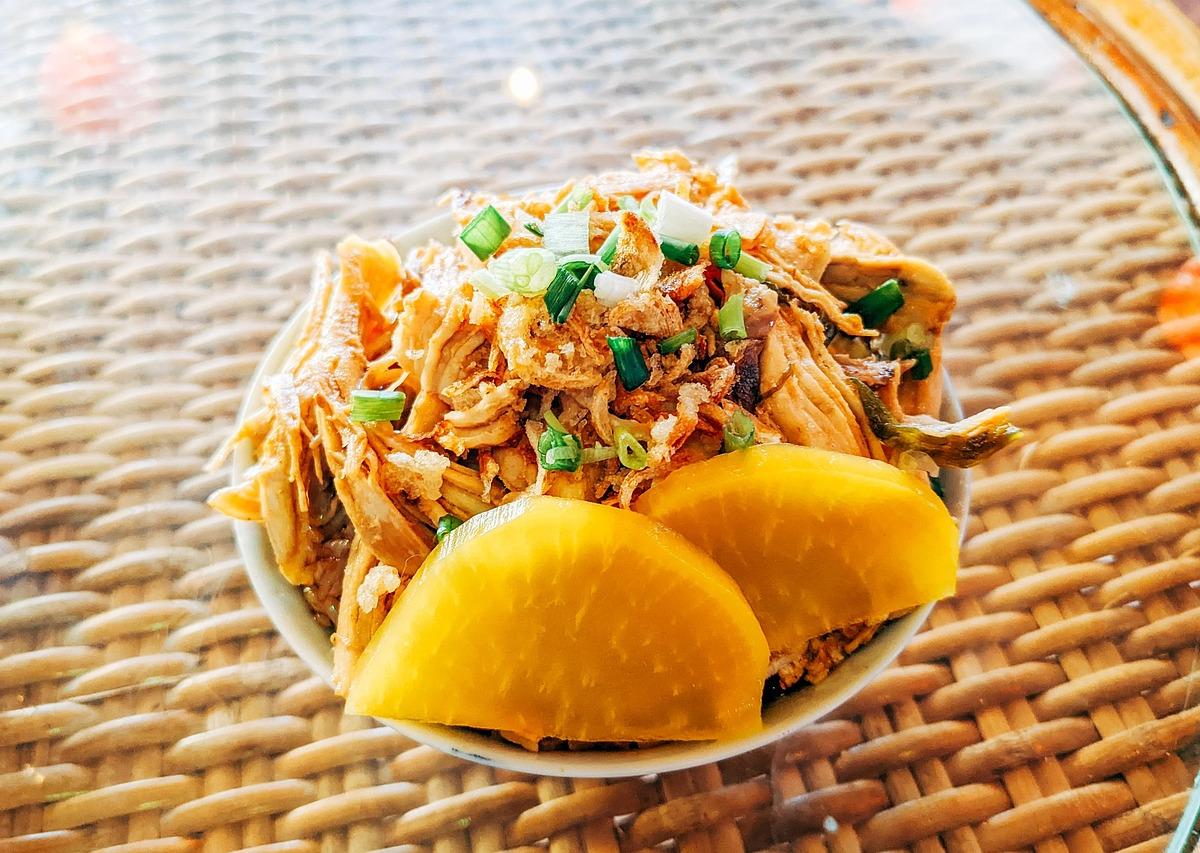 Shredded Chicken with Mango