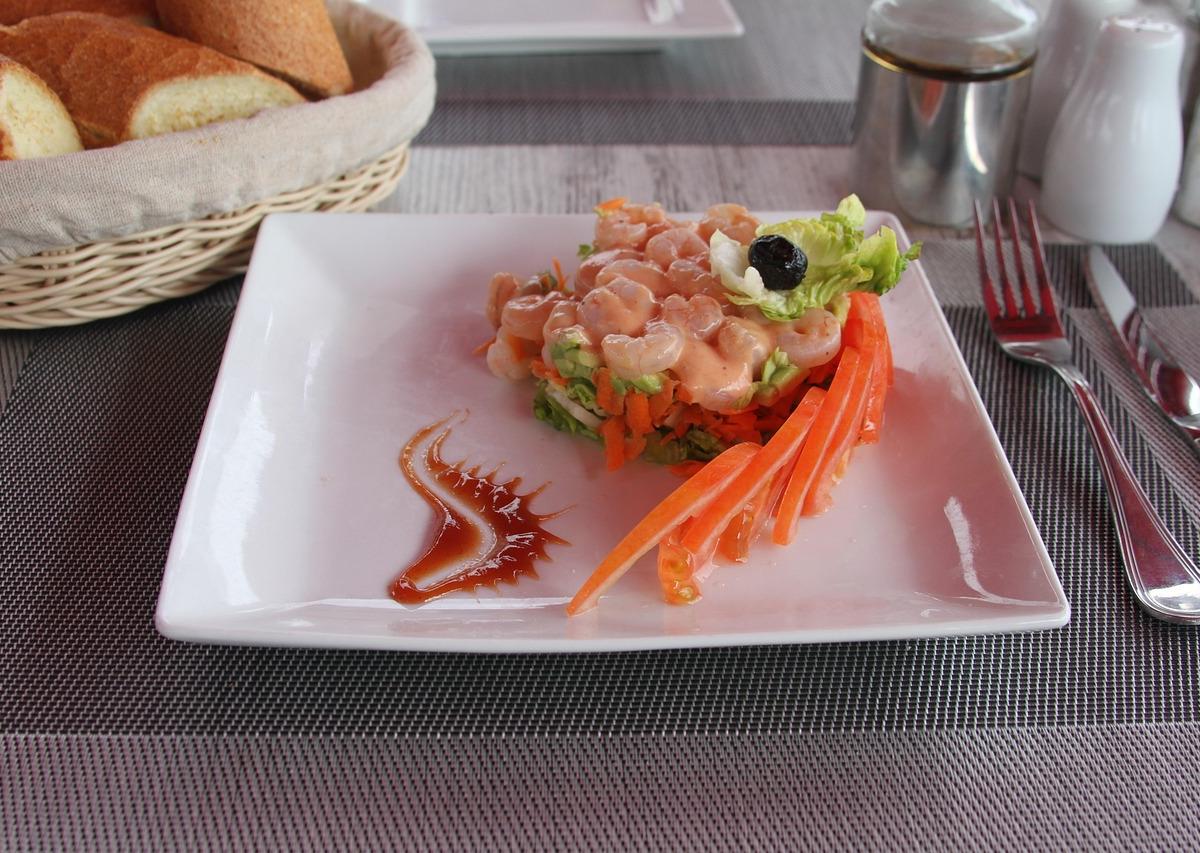 Shrimp and Tomato Salad