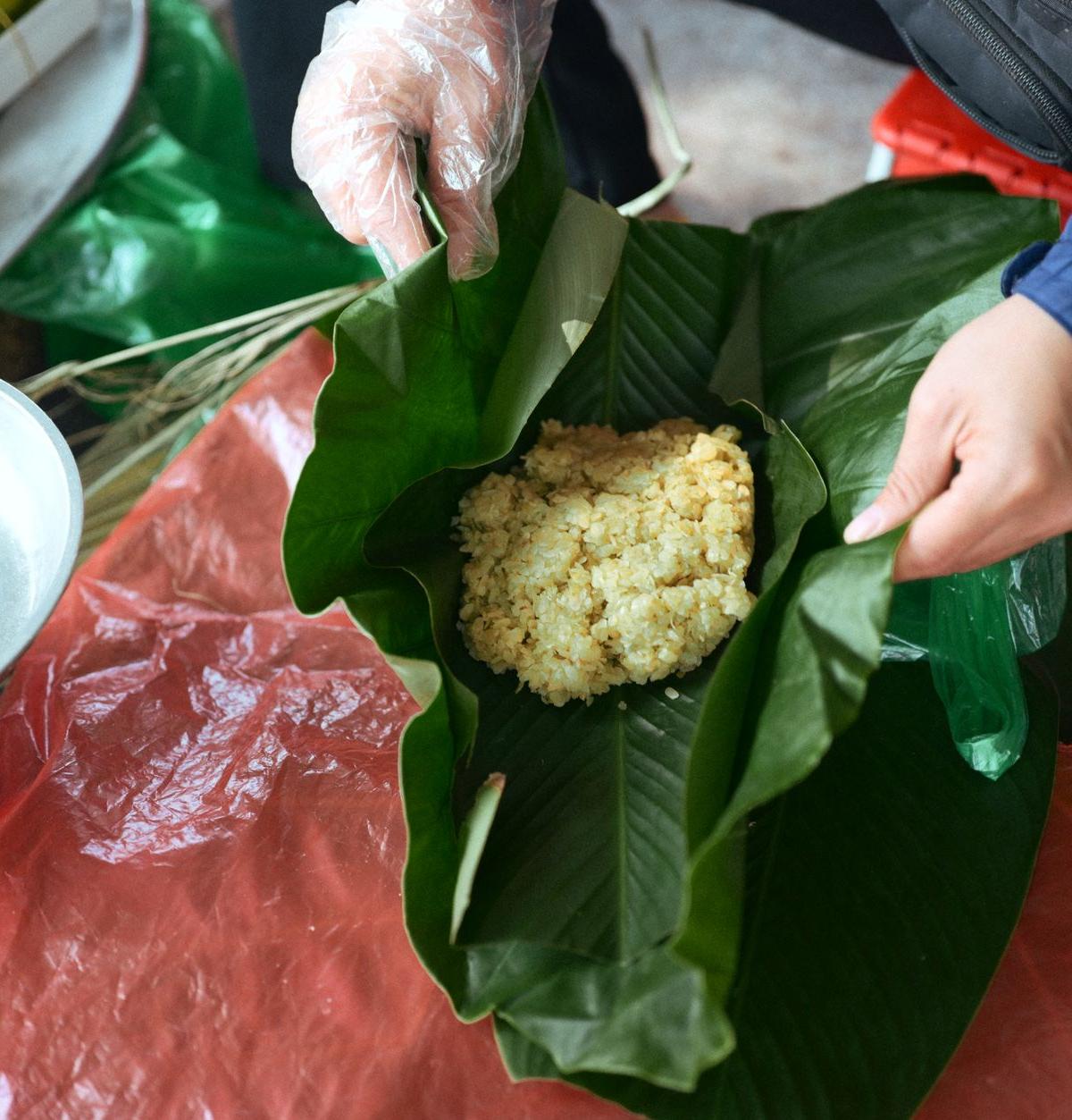 Sticky Rice Wrapped in Banana Leaf
