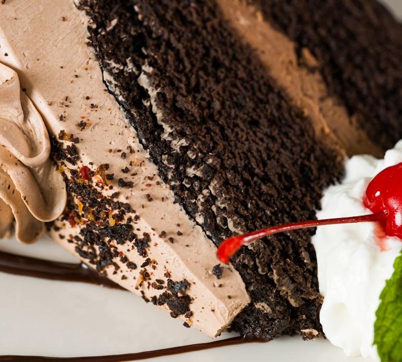10-Min Chocolate Cake with Whipped Cream