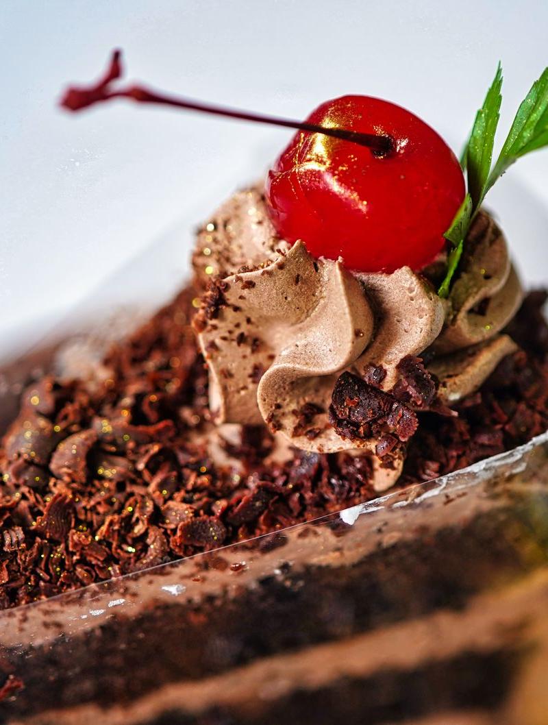 10-Min Chocolate Fudge Cake