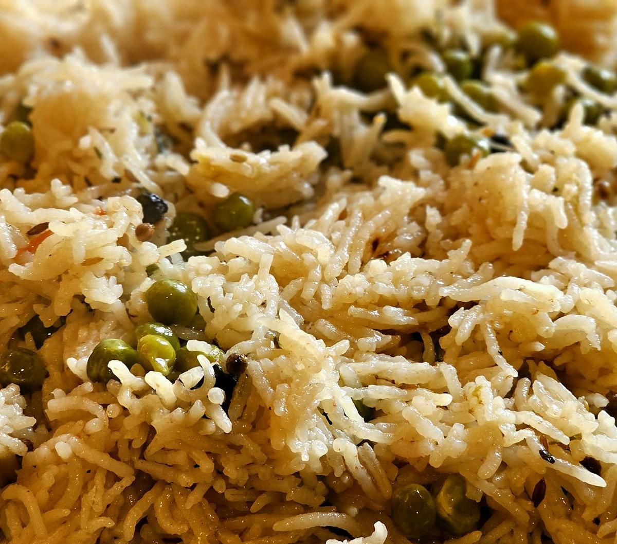 10-Min Peas & Carrot Pulao