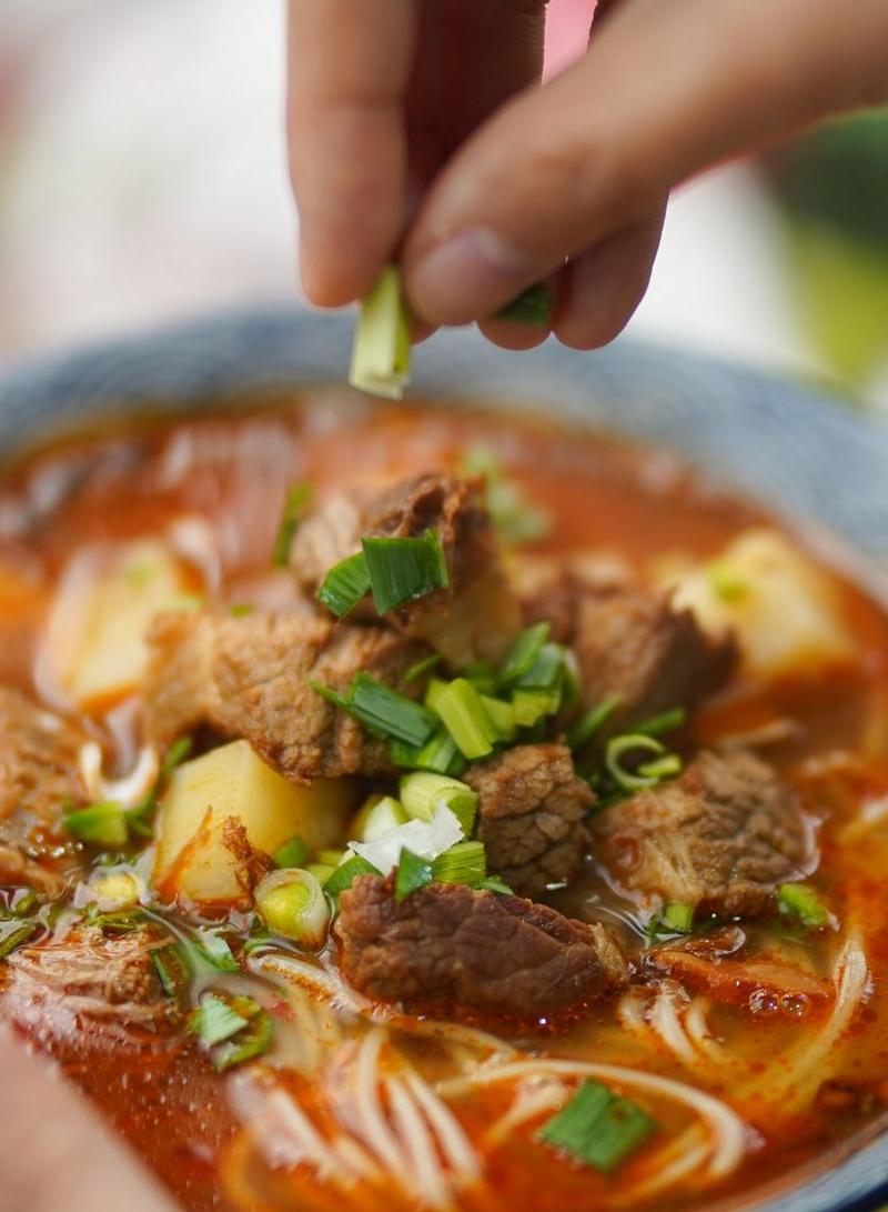 10-Min Thai Boat Noodle Soup