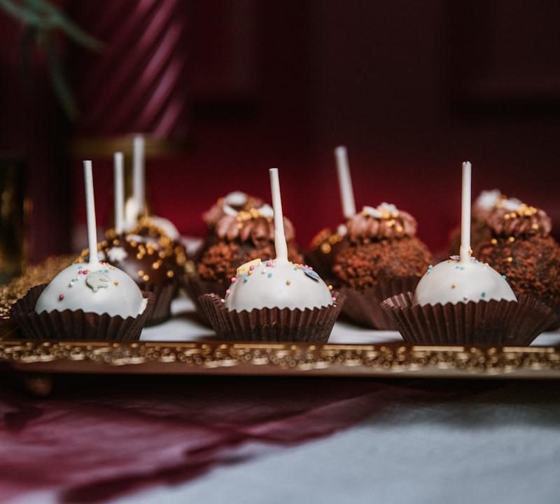 10-Minute Cake Pops (No Bake)