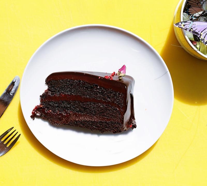 10-Minute Chocolate Fudge Cake