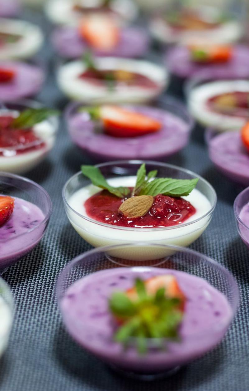 10-Minute Vanilla Panna Cotta
