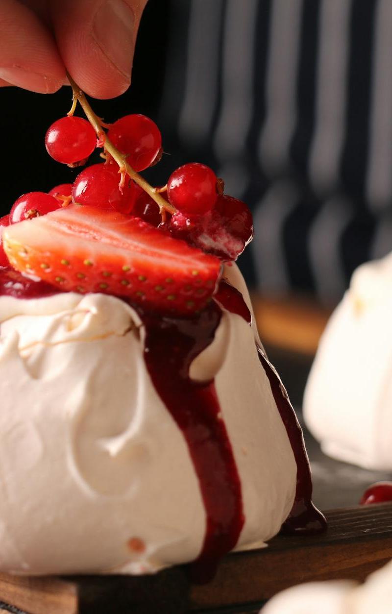 15-Min Berry Pavlova Nests
