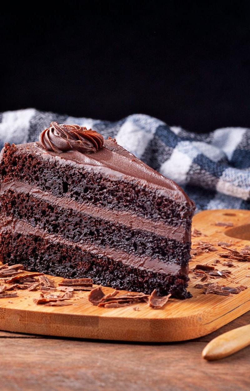 15-Min Chocolate Layer Cake (No-Bake)