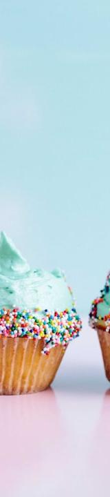 15-Min Vanilla Cupcakes with Sprinkle Frosting