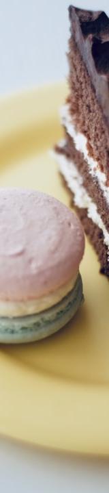 15-Minute Chocolate Fudge Cake Bites