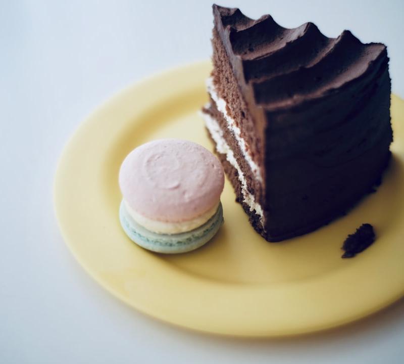 15-Minute Chocolate Fudge Cake Bites