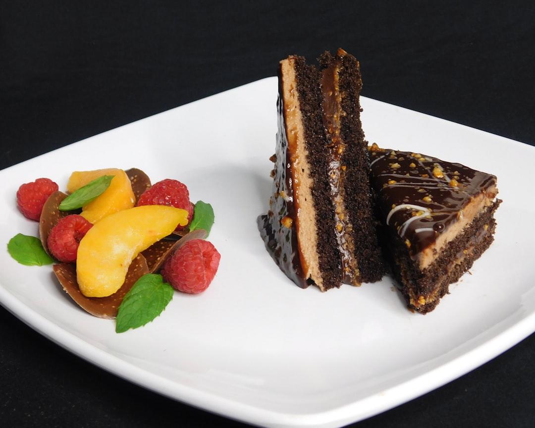 15-Minute Chocolate Layer Cake with Berries
