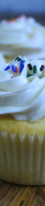 15-Minute Vanilla Cupcakes with Rainbow Frosting