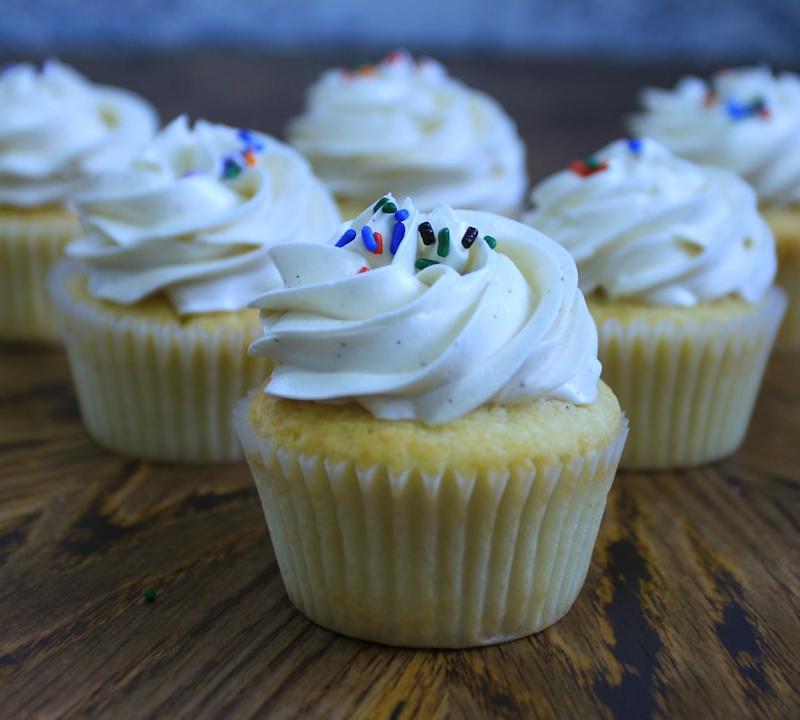 15-Minute Vanilla Cupcakes with Rainbow Frosting