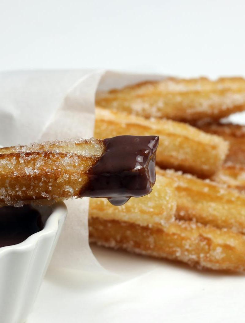 15-Minute Churros With Hot Chocolate Dip