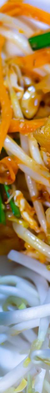 Pad Thai with Crispy Chicken